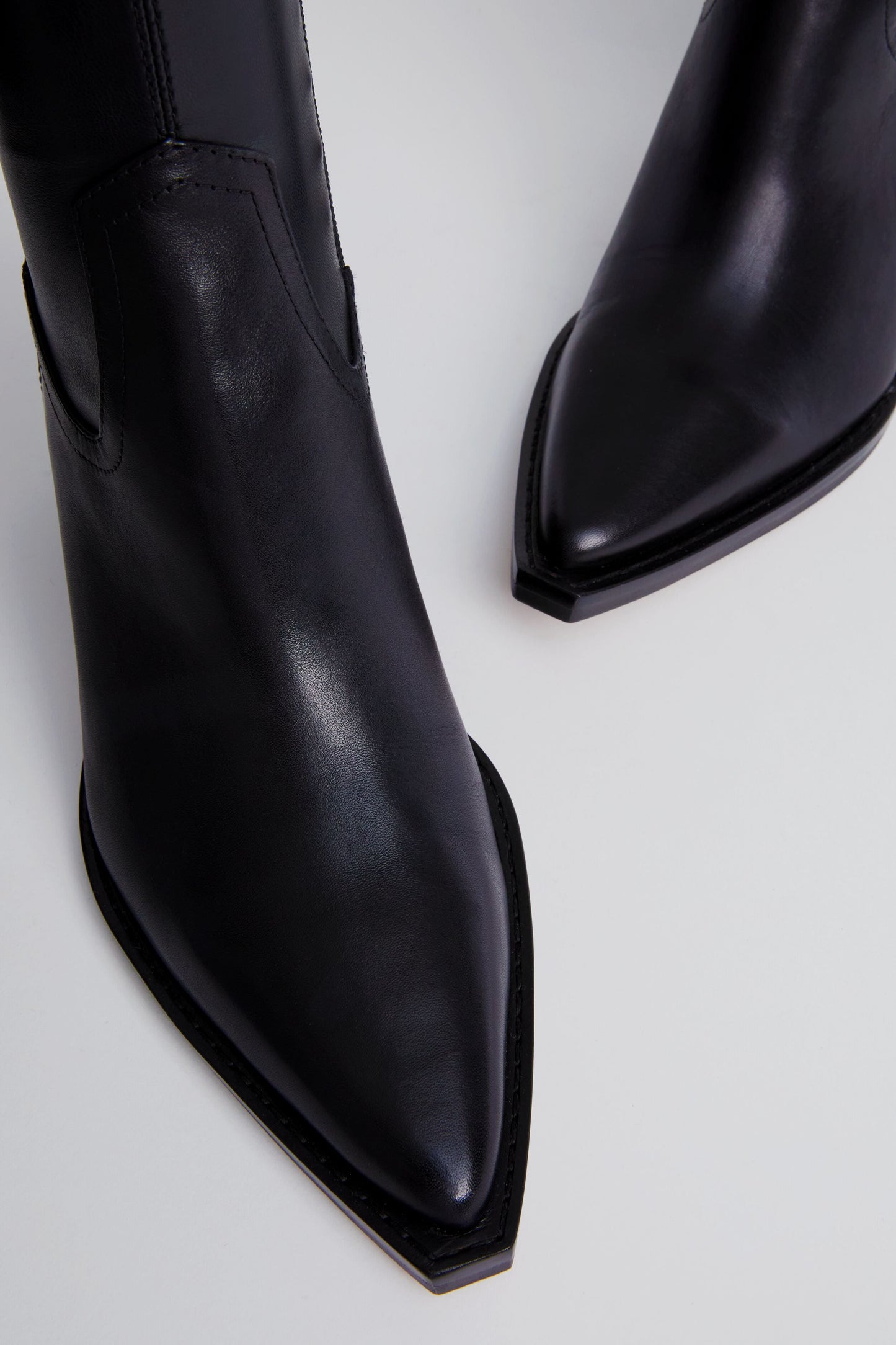 Black Rutger Booties