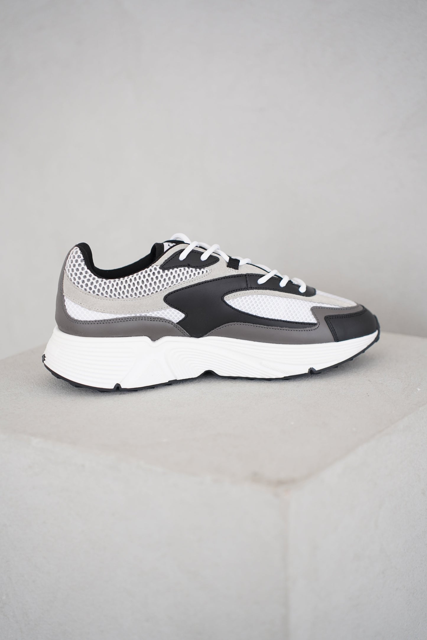 Capo Runner 2.0 Trainer - Black/Grey/White