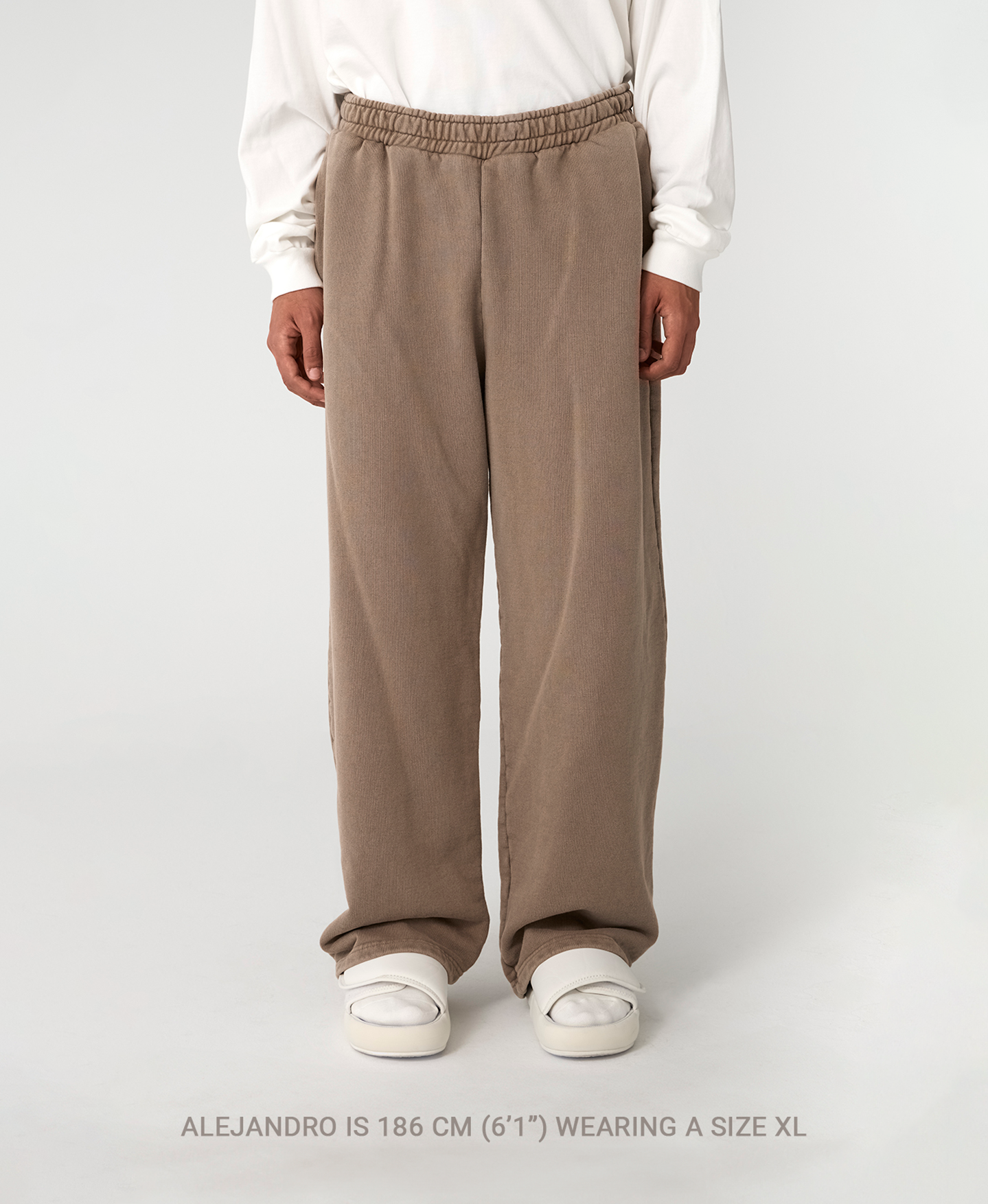 600 GSM 'Mud Gray' Straight-leg Pants